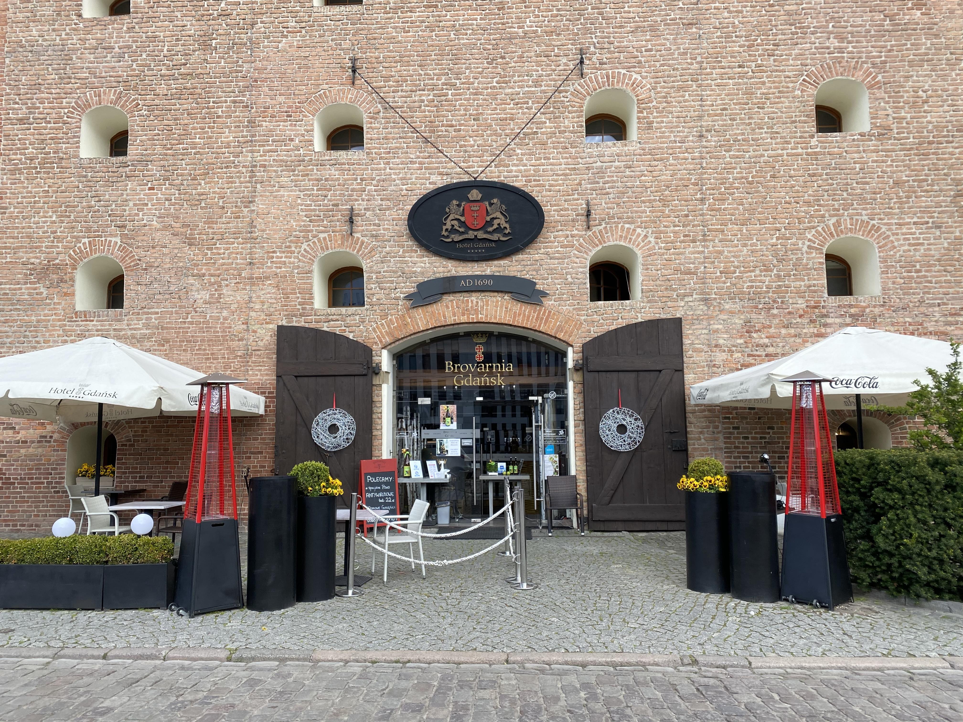 Hotel Gdansk Boutique Exterior foto Entrance to the museum